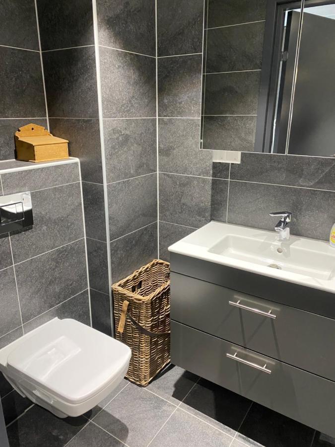 Leilighet Med Panoramautsikt Sjusjoen Innendors Parkering Eksteriør billede